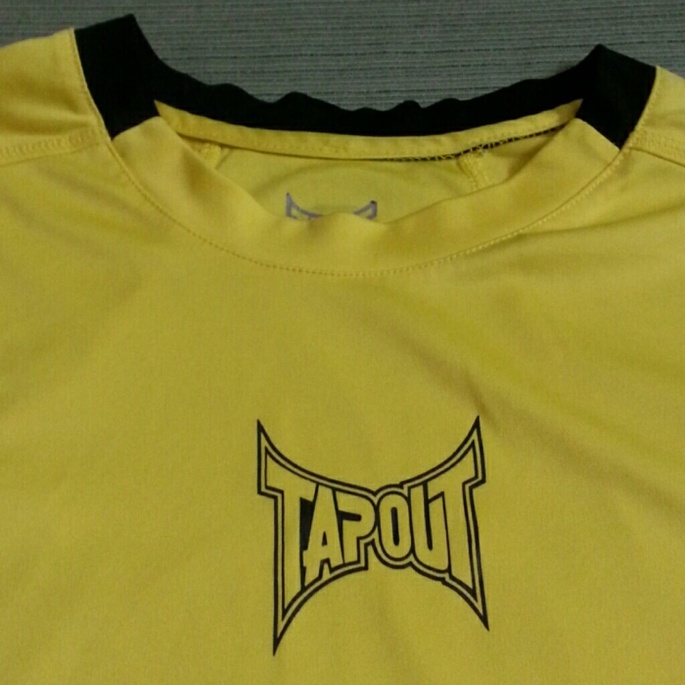 TAP OUT BEAUTIFUL TOP EXCELLENT CONDITION